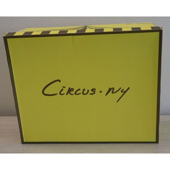 Circus NY H1412S3100 Women's Sz 6.5M White Darielle Lug Sole Chelsea Boots $100 - Picture 2 of 10